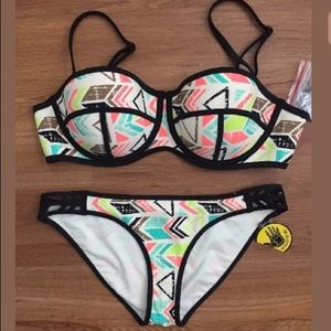 Body Glove Bikini XL Top L Bottom Neon Geo